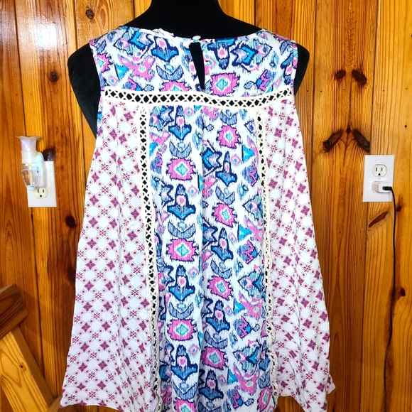 Tank top| Size L - Picture 3 of 3